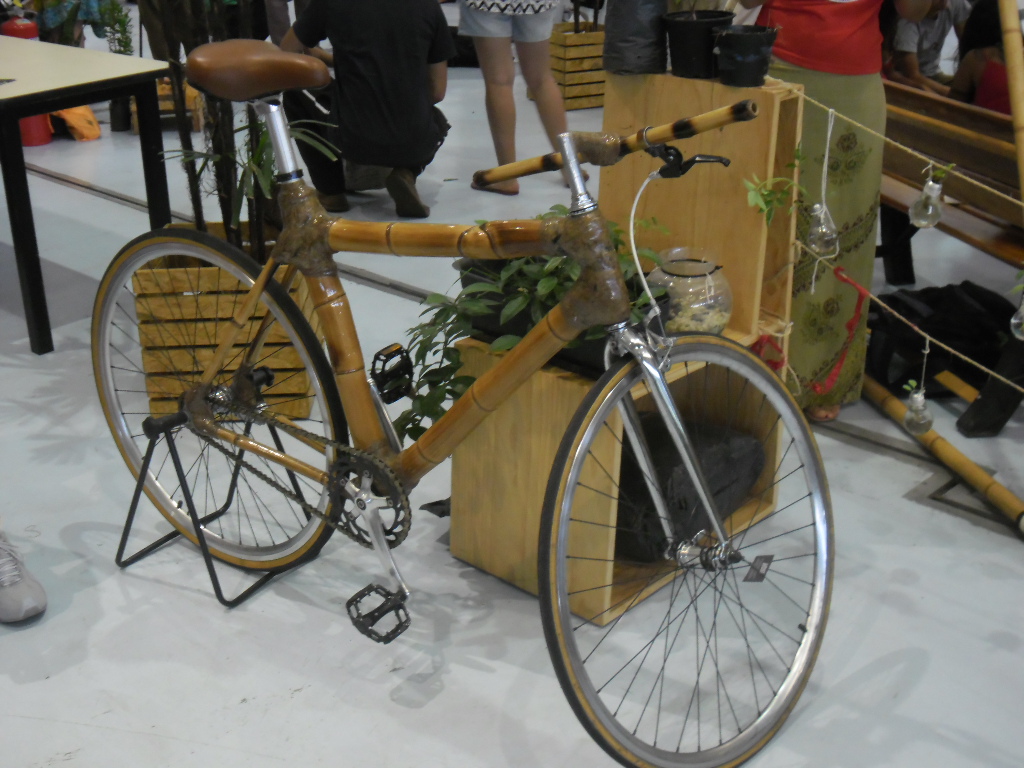 bicicleta-de-bambu